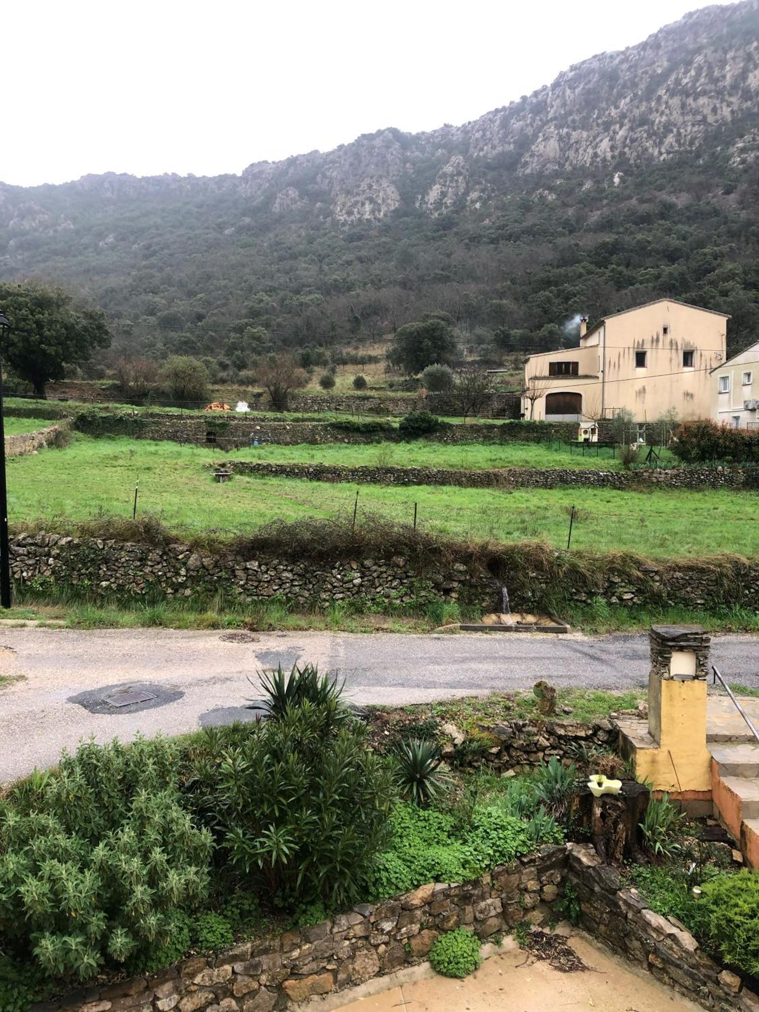 Auberge De La Vallee Saint-Jean-de-Buèges Exteriör bild